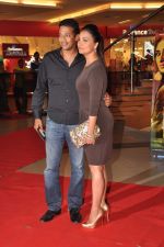 Lara Dutta, Mahesh Bhupathi at Talaash film premiere in PVR, Kurla on 29th Nov 2012 (66).JPG